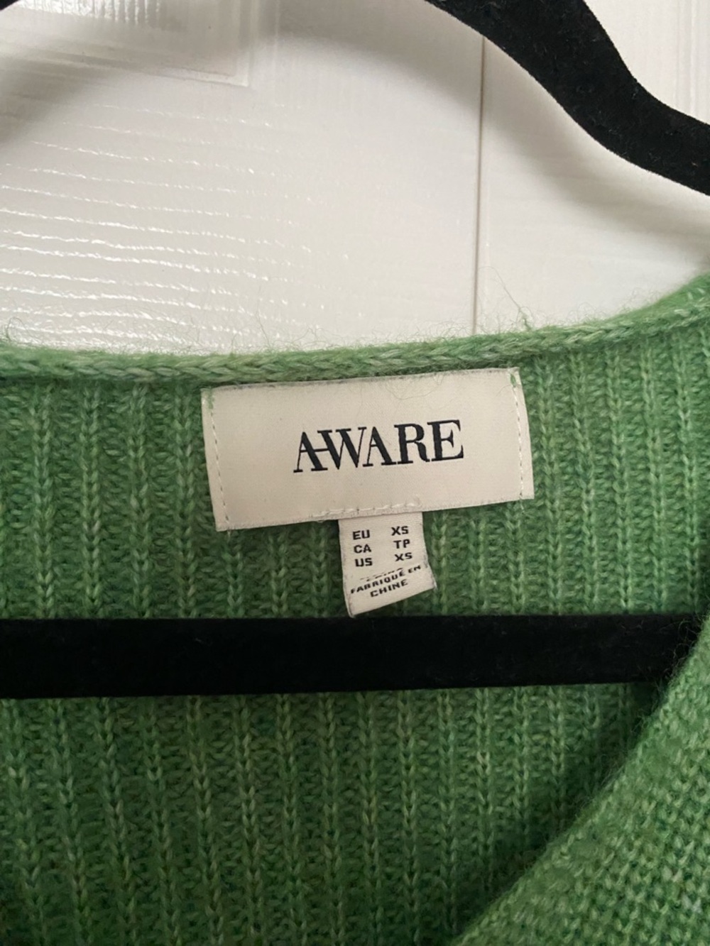 Oversized Green V-Neck Ribbed Sweater - Picture 3 of 3